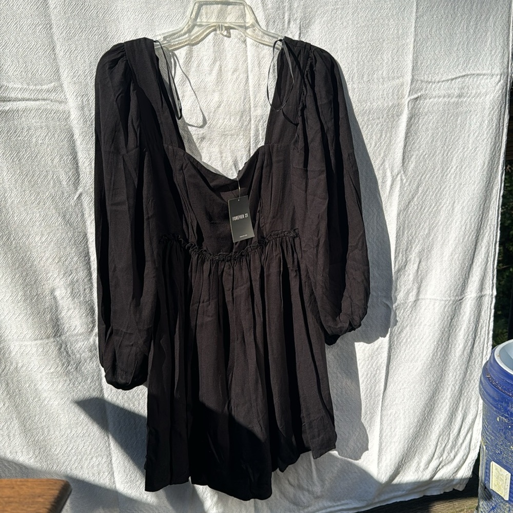 FOREVER 21 M DRESS NEW little black dress